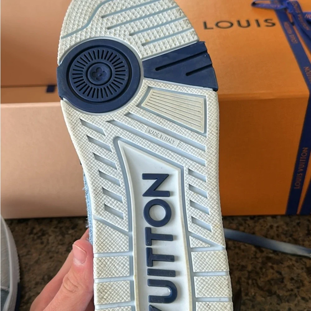 Louis Vuitton LV Trainer Blue Bleached monogram Denim - Picture 5 of 7